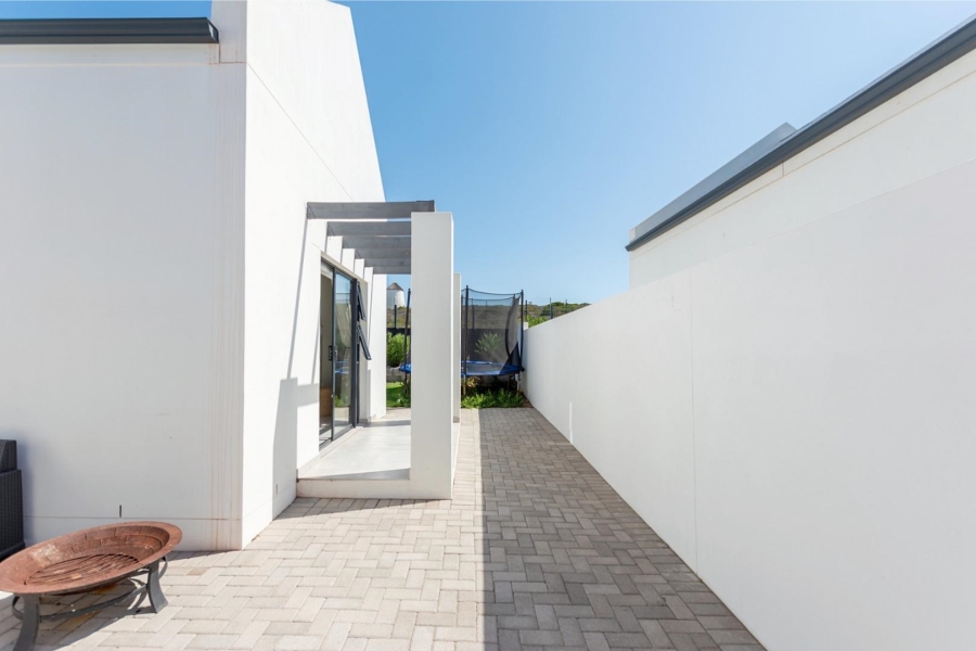 3 Bedroom Property for Sale in Laguna Western Cape